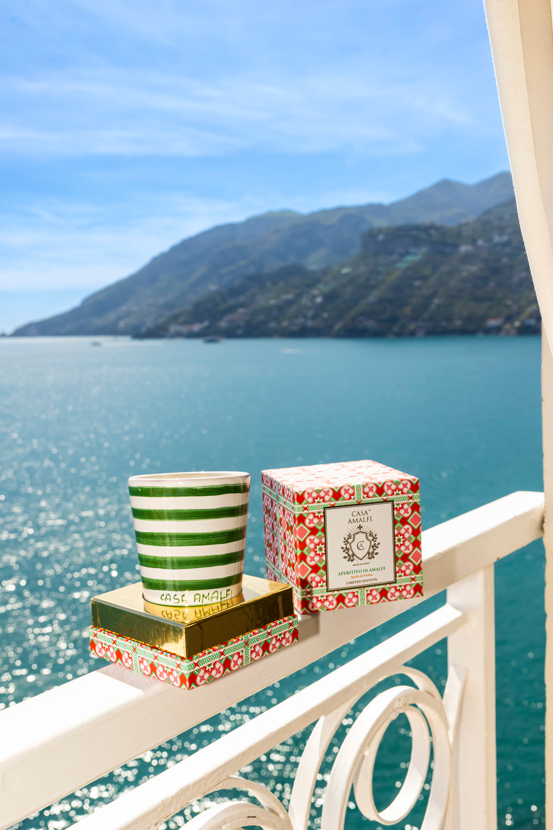 APERITIVO IN AMALFI Candela di Soia Dipinta a Mano - Rosemary & Mint 200gr
