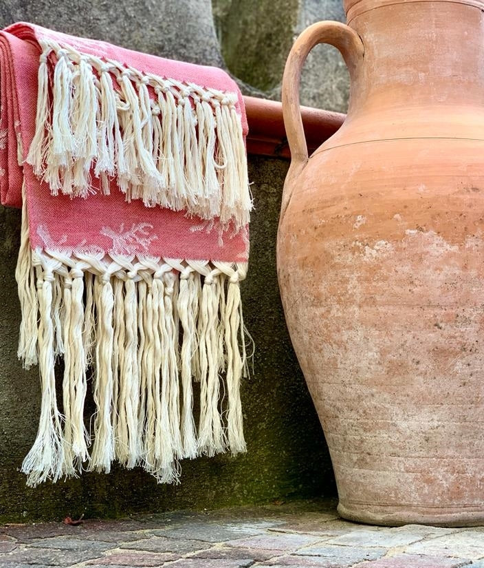 CORAL FRINGE GUEST TOWEL SET